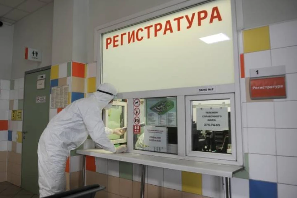 Уже больше месяца в Кировской области с коронавирусом госпитализируют свыше 100 человек в сутки