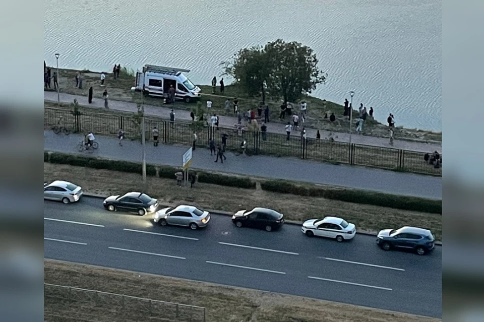 В Санкт-Петербурге утонул очередной подвыпивший человек. Фото: vk.com/spb_today