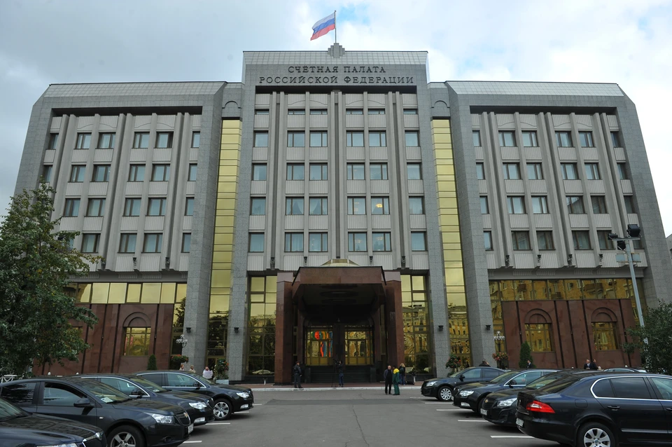 Счетная палата уличила Росавтодор в трате миллиардов на "написание документов"
