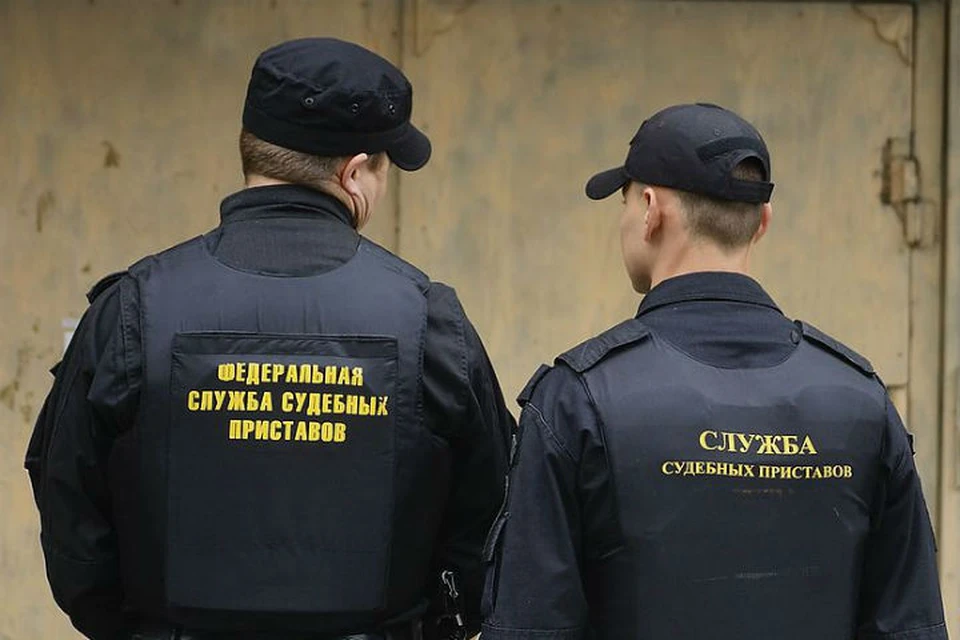 Приставы списали со счета иркутянина 256 000 рублей - компенсацию за вред здоровью знакомого