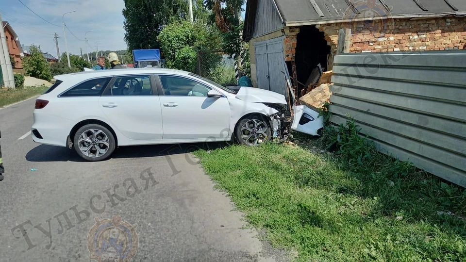 В ДТП с участием двух иномарок пострадали двое мальчишек