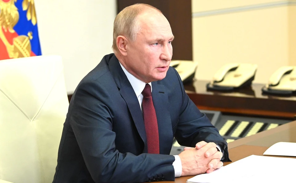 Владимир Путин призвал решать спорные вопросы о восстановлении имущества после ЧС в пользу россиян