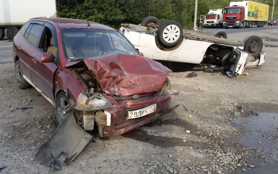 Трое детей пострадали в смертельном ДТП в Дзержинске 8 августа.