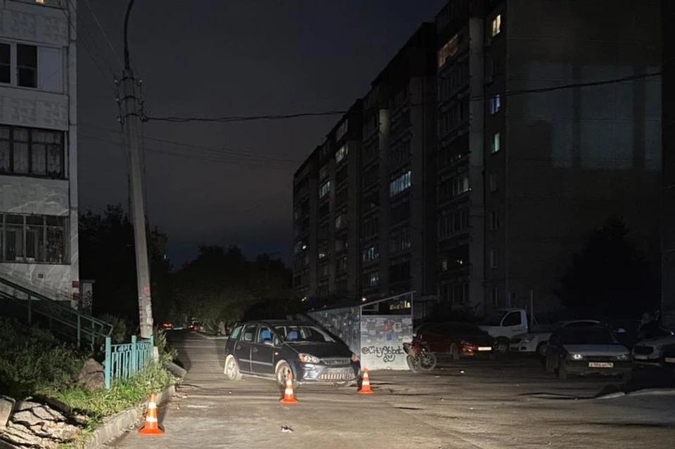 Водитель автомобиля "Форд" столкнулся с мотоциклом "Ирбис". Фото: отделение пропаганды ГИБДД Екатеринбурга