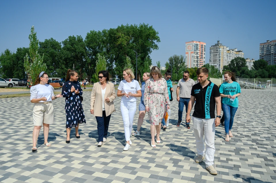 Представители партии «Новые люди» встретились с воронежским объединением «Мамы особого назначения»