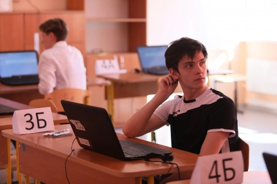 Школы в Крыму начнут работать с 1 сентября