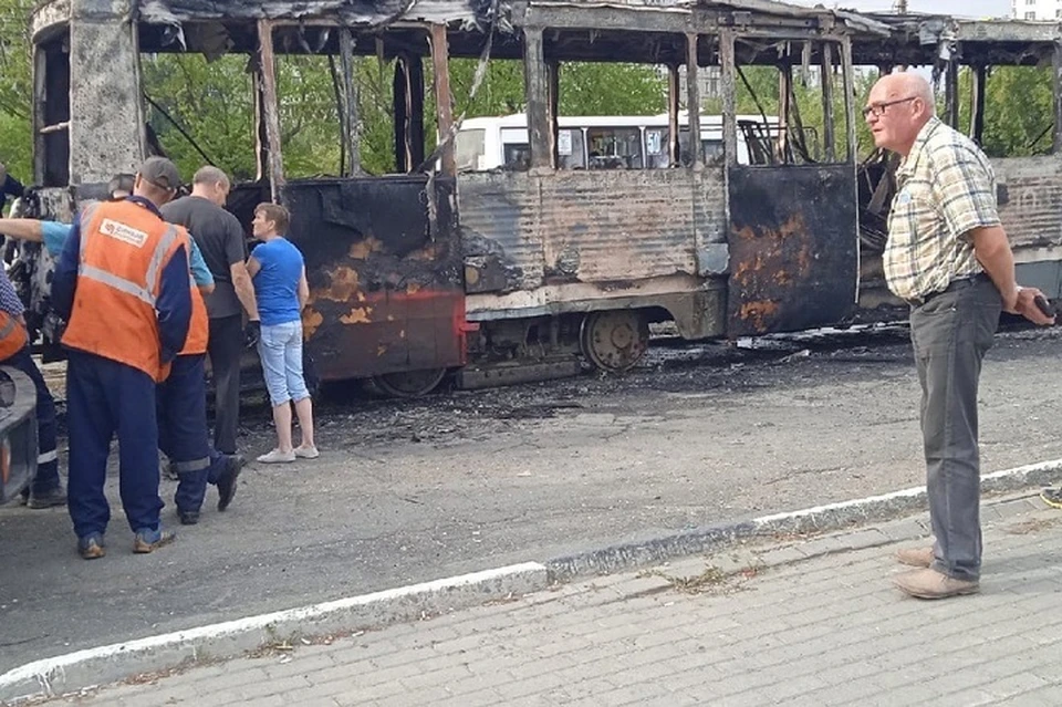 Трамвай полностью выгорел Фото: группа ВКонтакте Типичный тагильчанин