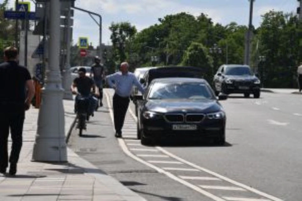 Житель Данилова остался без нового авто.