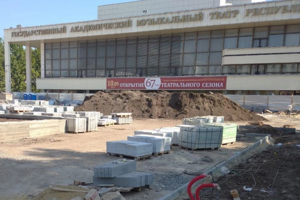 Реконструкция на главной площади города началась еще 20 апреля 2021 года. Фото: Пресс-служба Регионального проектного офиса Крыма