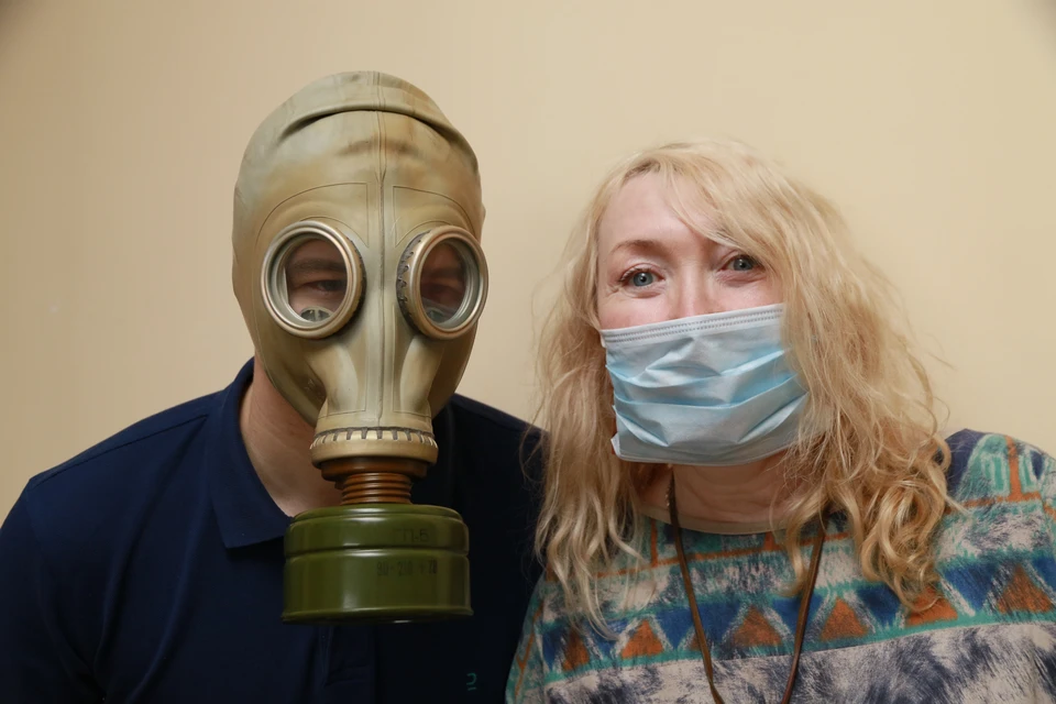 Также в ковидных госпиталях лежат 343 пациента с рентгенологически подтвержденной вирусной пневмонией, сходной с COVID-19
