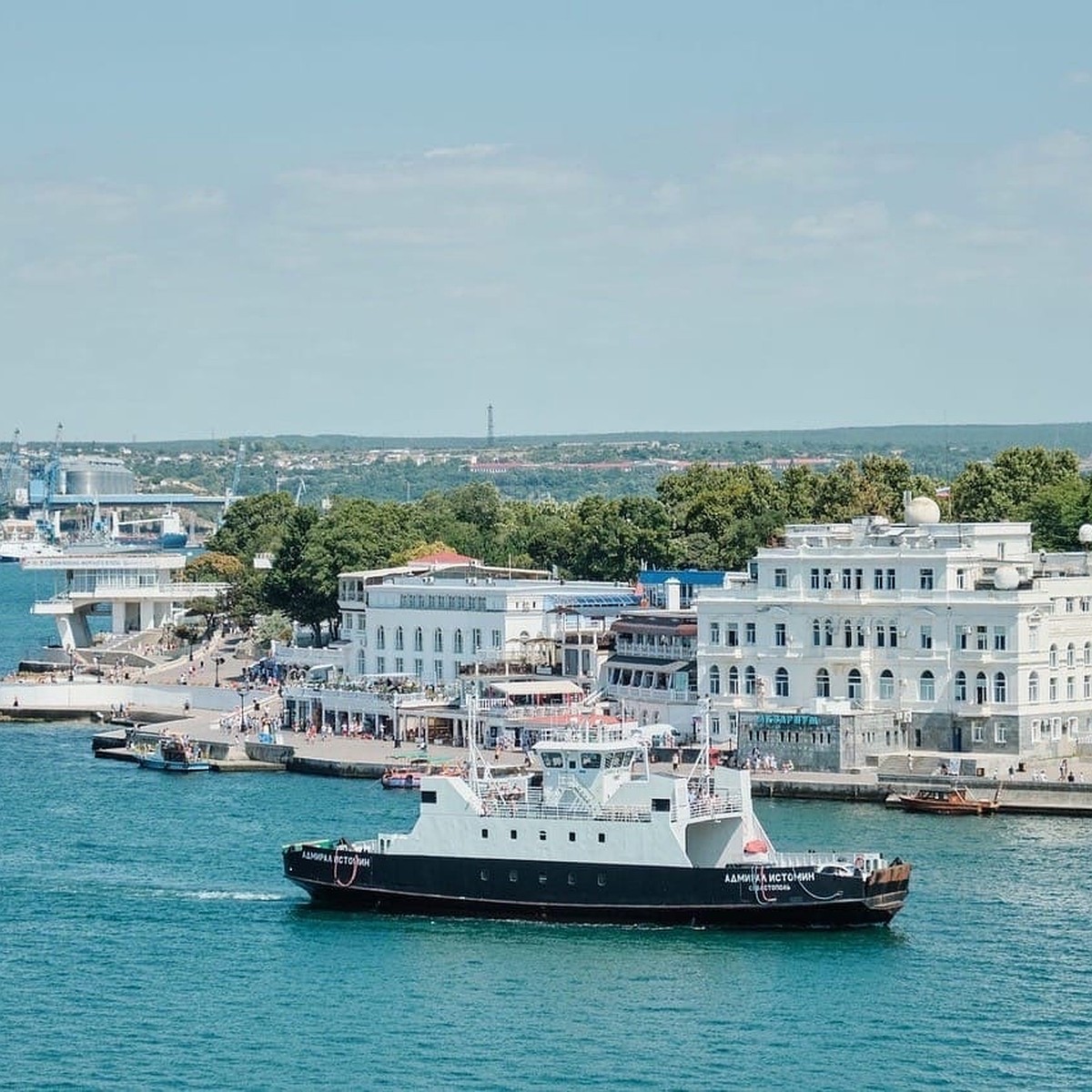 «Виртуальный концертный зал», бескрайний морской «Водный мир» и «Служебный  роман» - KP.RU