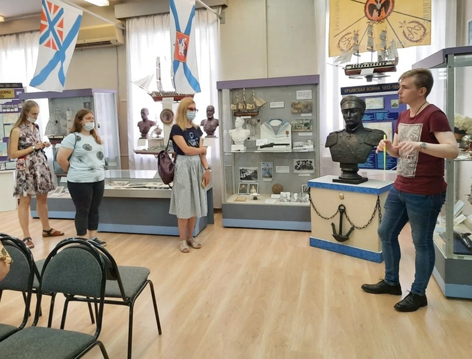 Фото museumnahimov.ru, phototowns.ru, пресс-служба администрации Смоленской области.