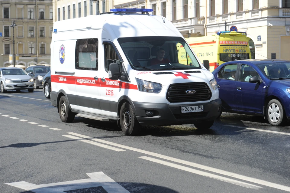 Младенец попал в больницу, выпав из кроватки в Петербурге