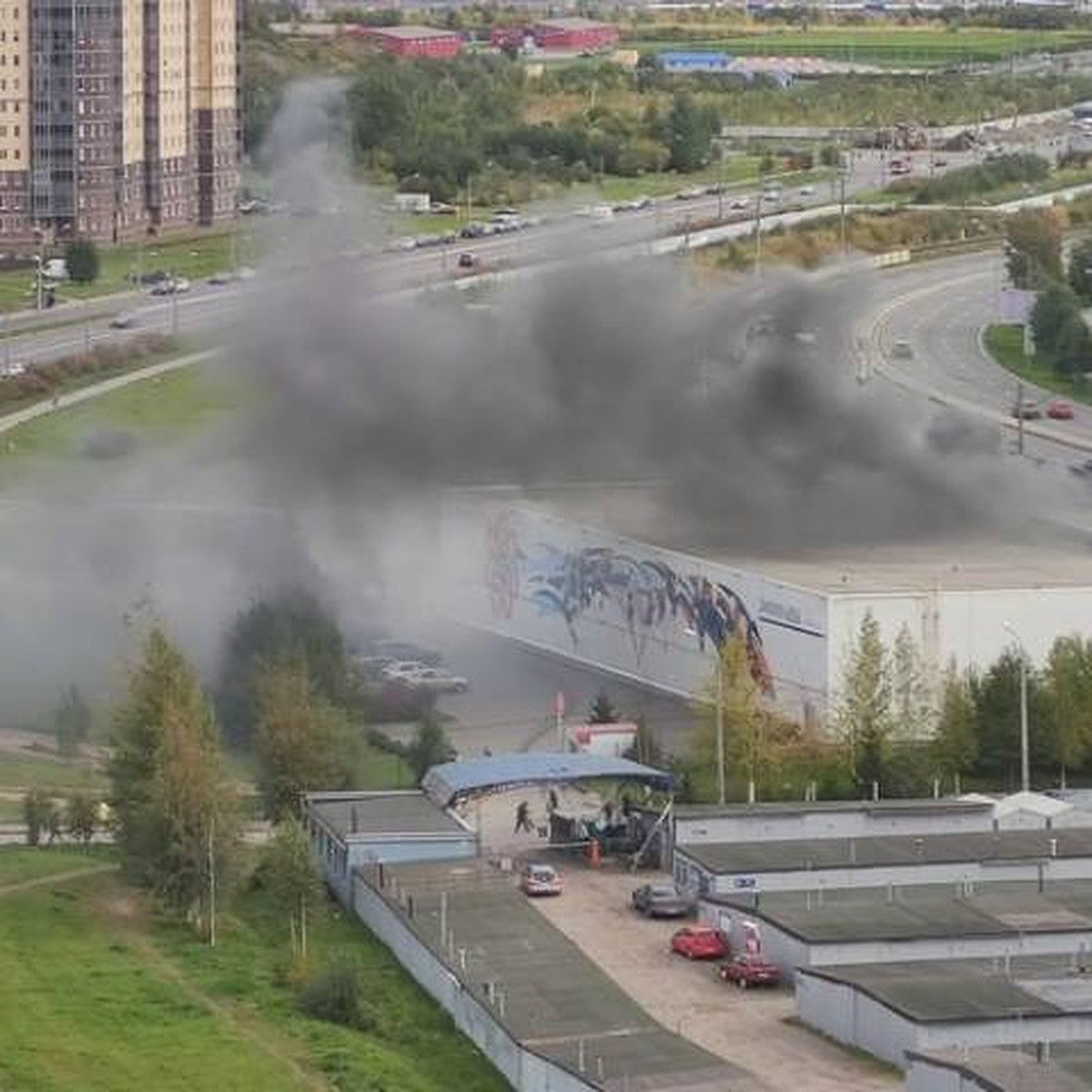 Видео пожара у комплекса 