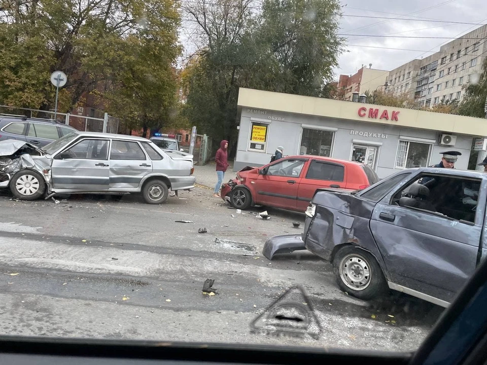 Три машины всмятку. Фото: читатель КП-Челябинск