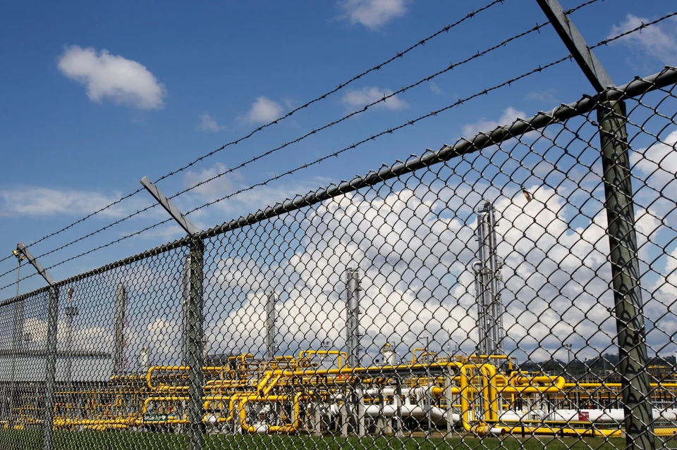 Украина перекупает газ у Словакии в несколько раз дороже