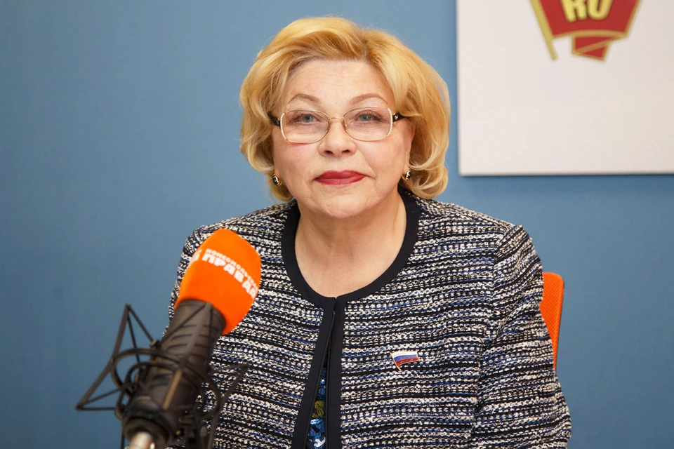 Елена Драпеко.