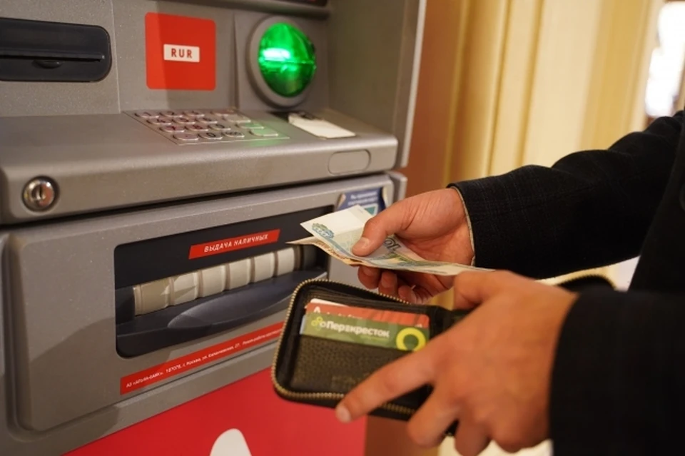 Омич поверил лжеследователям и перевел более миллиона рублей.