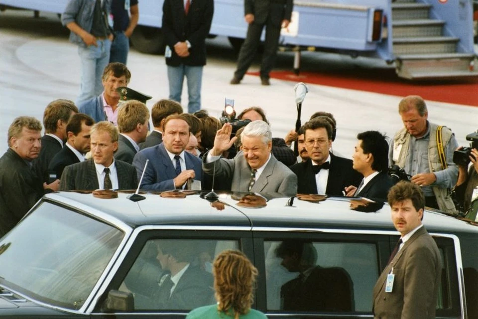 Во время встречи «Большой семерки» в 1992 году в Мюнхене, Борис Ельцин, как президент, ездил по Германии на своем бронированном ЗИЛе. Фото: Президентский центр Б.Н. Ельцина