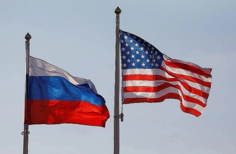 МИД РФ заподозрил трех американских дипломатов в краже вещей у россиянина