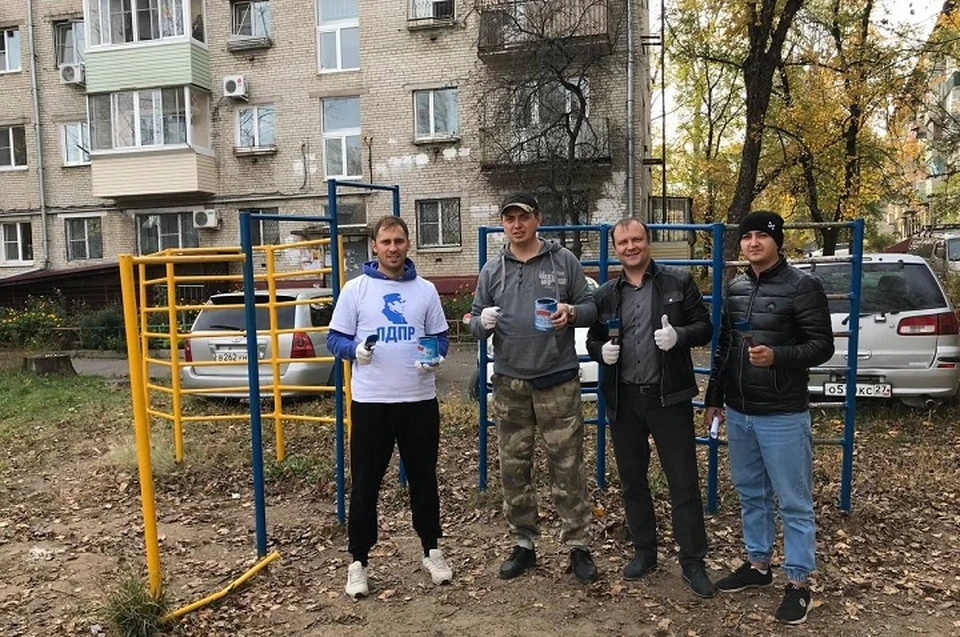 В Хабаровске подобная практика благоустройства общественных территорий своими руками приобретает все большую популярность. Фото: предоставлено Михаилом Чувашовым