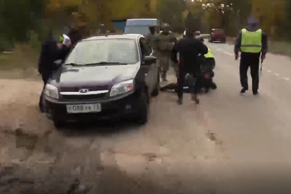 В Хабаровском крае задержали людей, финансировавших террористическую группировку «Хайат Тахрир аш-Шам». Фото: стоп-кадр ЦОС ФСБ