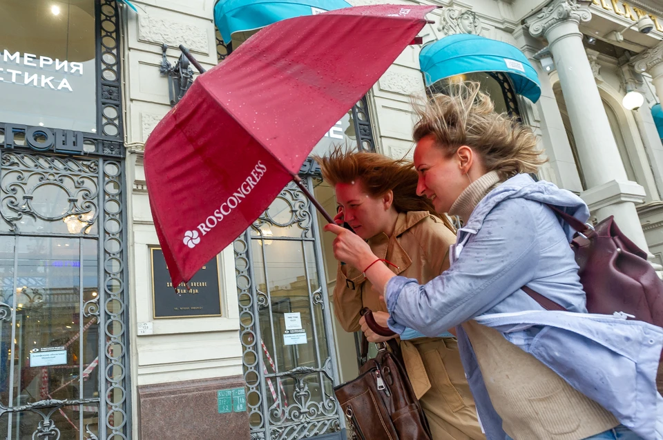 Дождь с сильным ветром обещают в четверг.