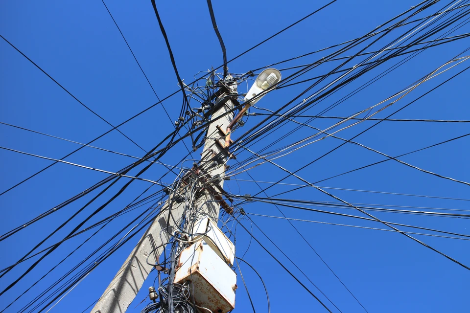 когда дадут свет в симферополе сегодня. отключили свет. когда дадут свет в симферополе сегодня. симферополь улицы жилых районов. отключение света симферополь.