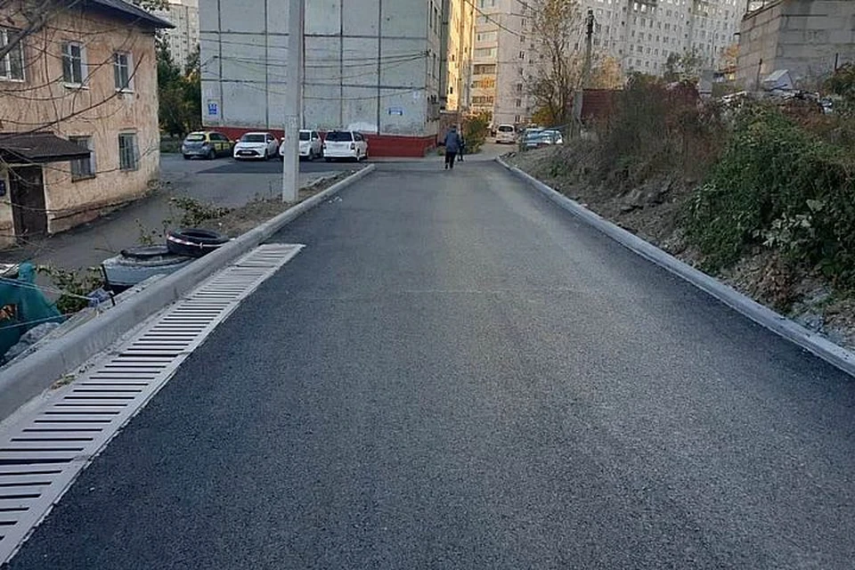 На Никифорова сделали систему отвода грунтовых вод. Фото: управление дорог и благоустройства администрации Владивостока.