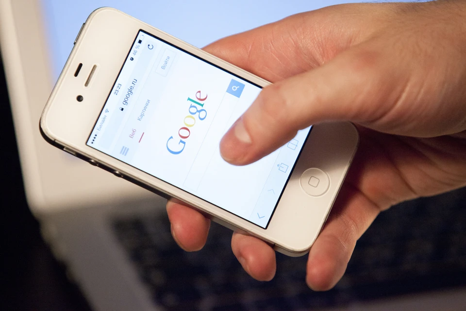 Google убрал из поиска некорректные запросы на слова "вакцинация это" после обращения RT