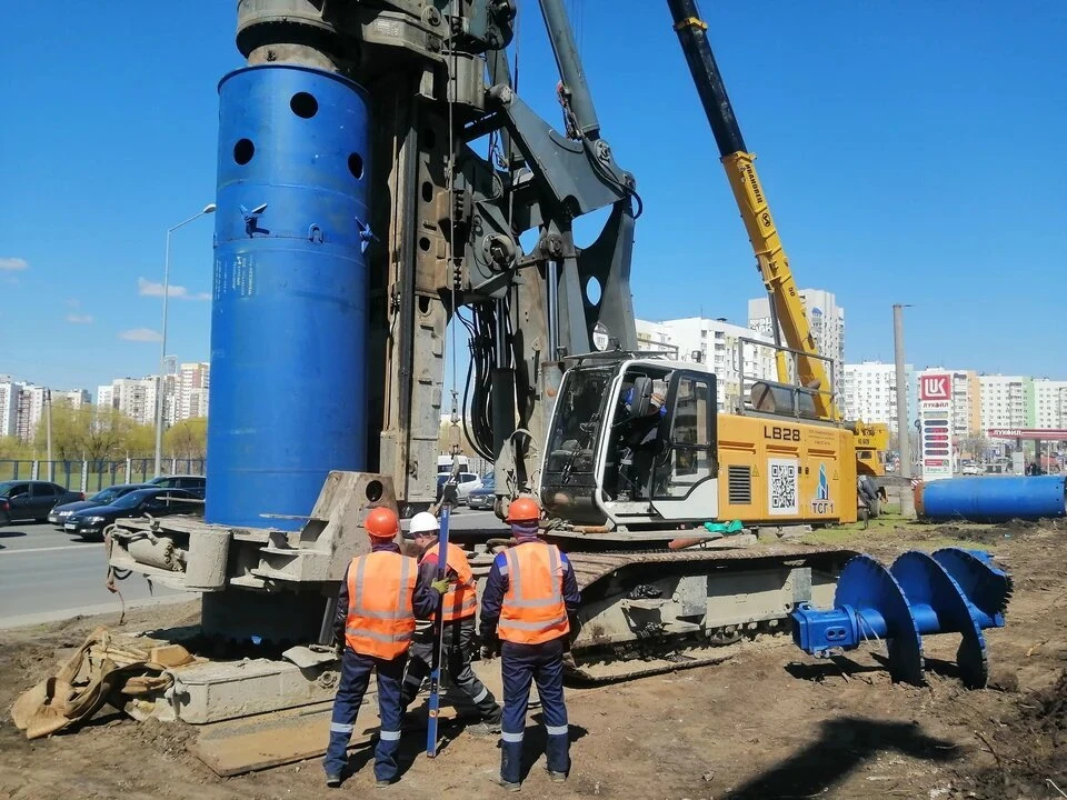 Буронабивную установку, которая так мешает жителям своей работой, в Самару привезли из Москвы