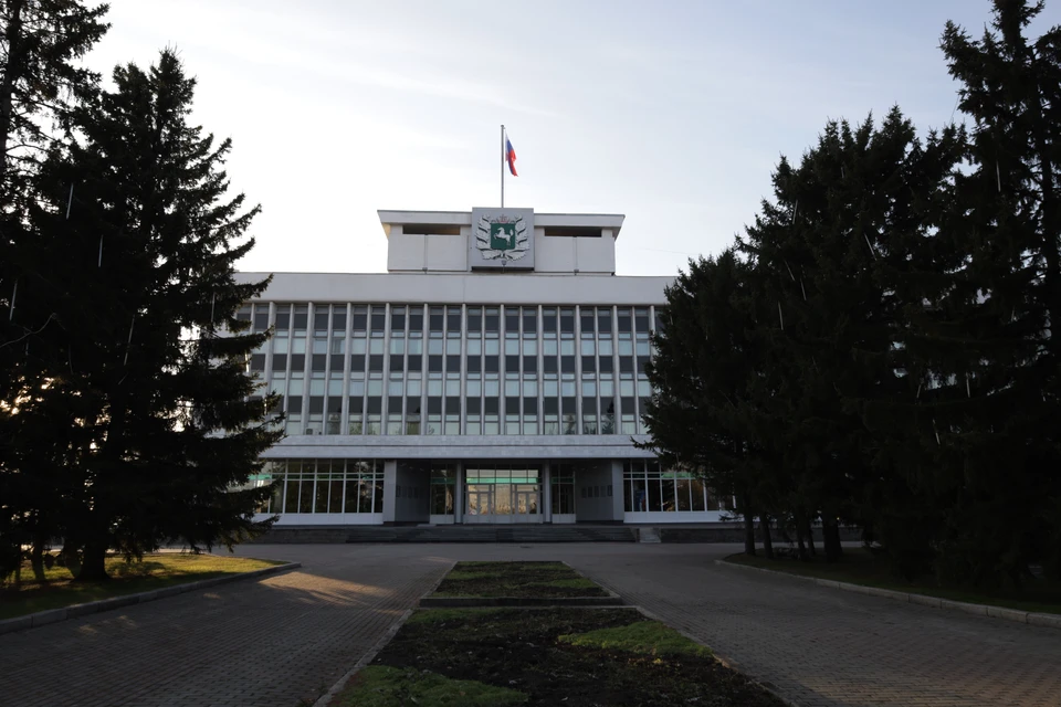 Экономия средств томского областного бюджета по конкурентным процедурам составила 620 млн рублей, что выше аналогичного показателя предыдущего года, электронный магазин дал сэкономить еще 239,5 млн рублей.