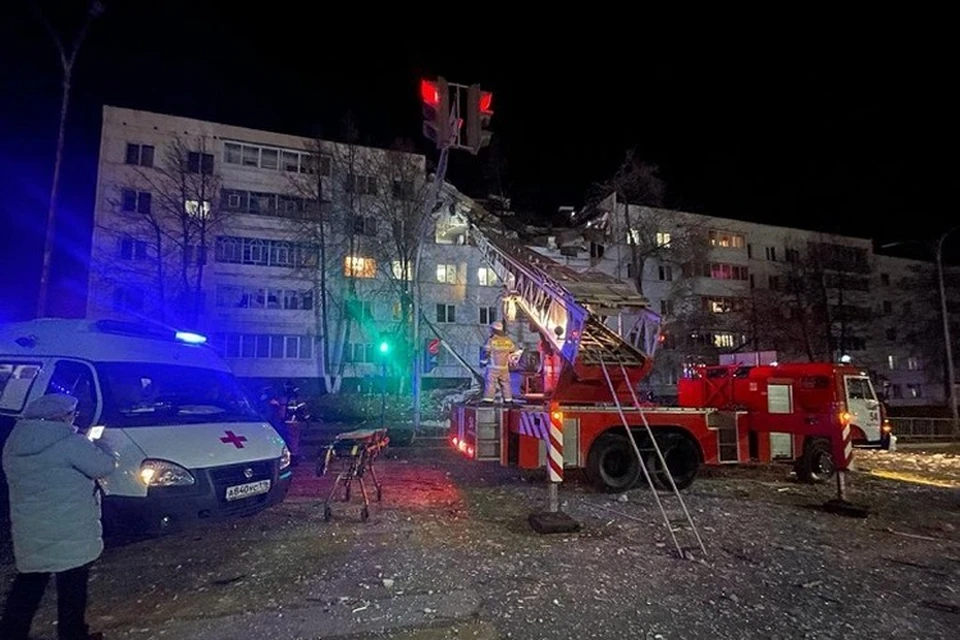 Фото многоэтажки пострадавшего от взрыва газа Пострадавшие от взрыва жители дома в Набережных Челнах начали получать компенсац