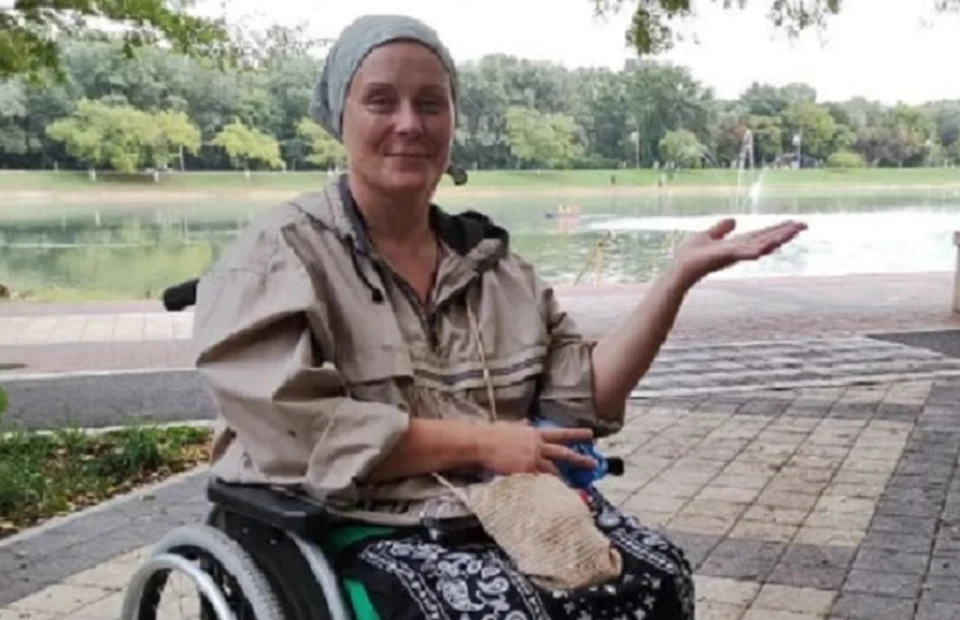 Наталья передвигается более 20 лет на коляске и помогает другим. Фото: miloserdie_armavir_volonter