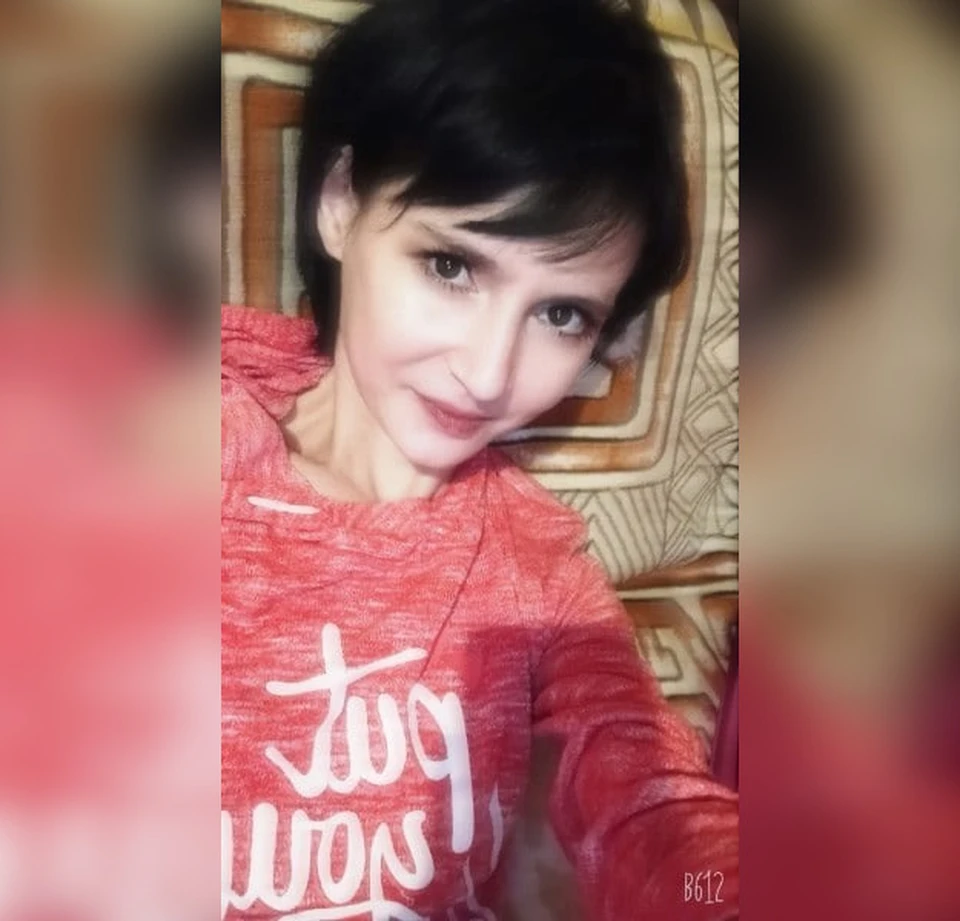 Ее тело до сих пор находится в морге, подруги убитой собирают деньги на похороны, чтобы похоронить ее достойно.