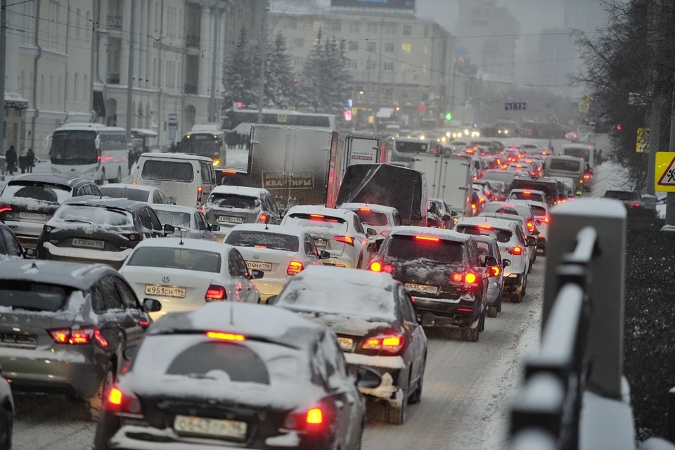 Пробки в Новосибирске на утро 12 ноября 2021 года: затор на улице Титова.