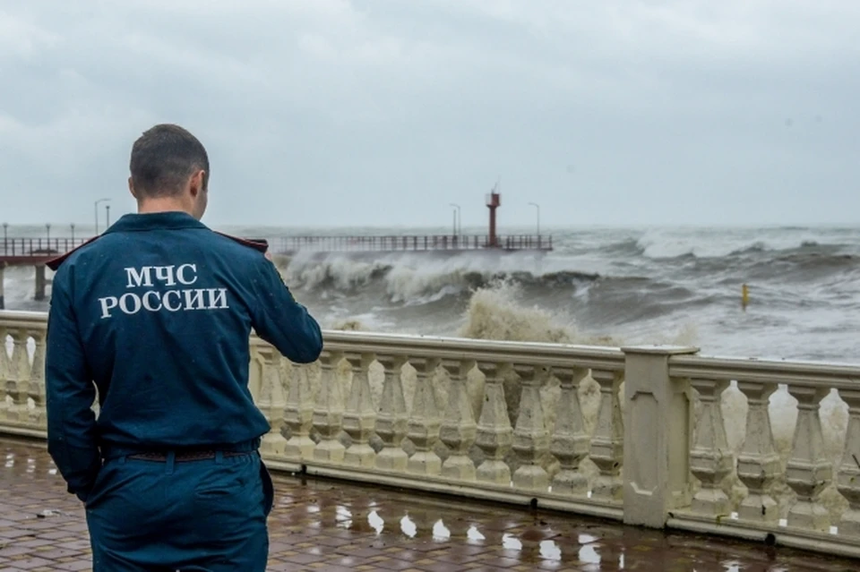 Спасатели предупредили о шторме