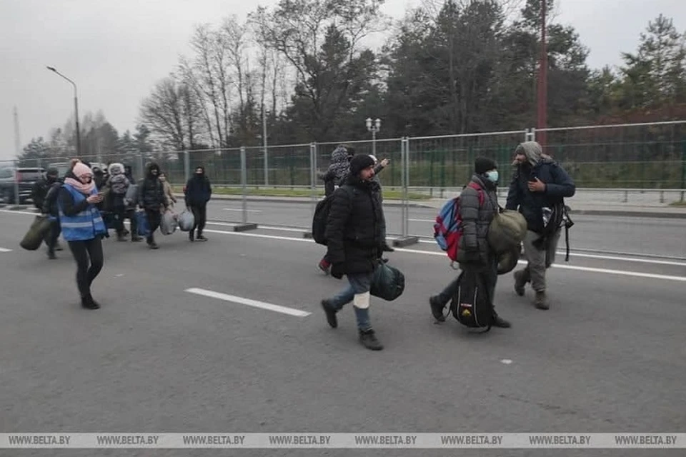 Беженцам предложат ночевать в логистическом центре, а не под открытым небом. Фото: БелТА