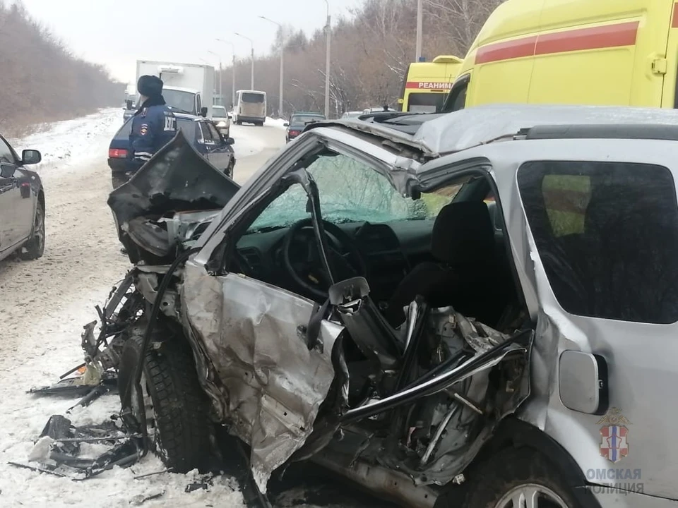 На Красноярском тракте из-за аварии затруднен проезд.