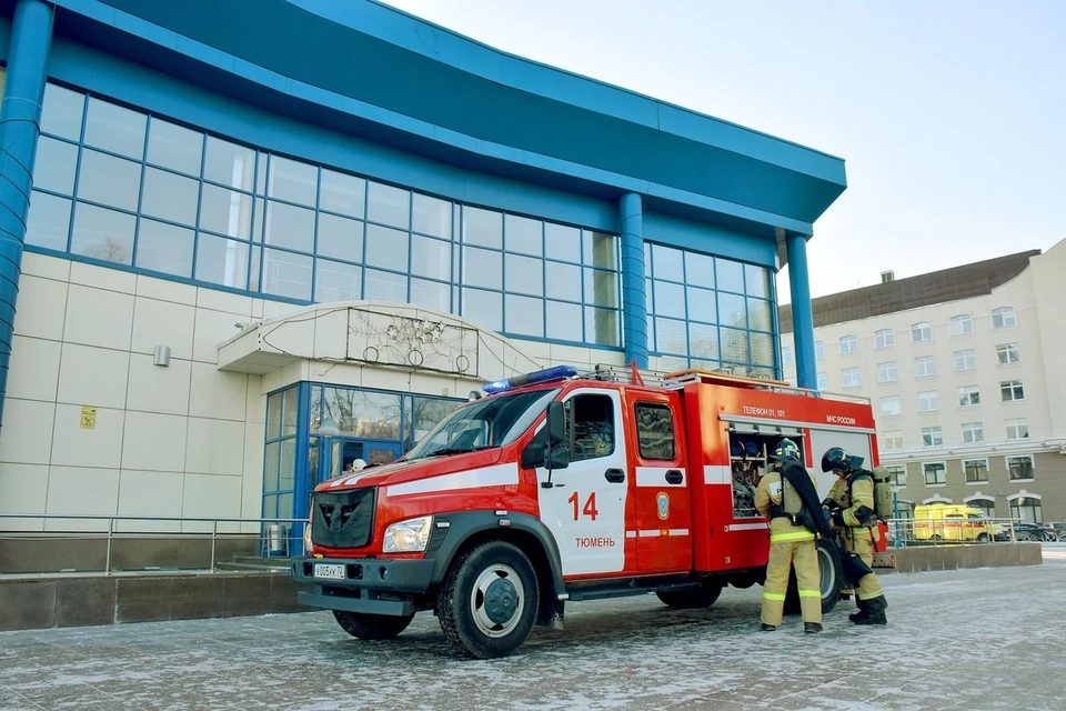 В Тюмени пожарных отправили в цирк.