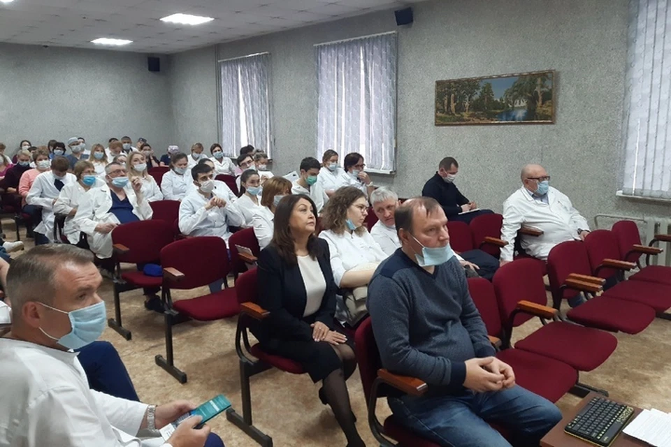 В конференции приняли участие около 150 ведущих онкологов из России и из-за рубежа.