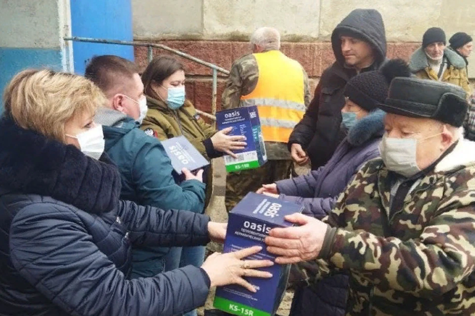 Людям передали 26 бытовых устройств для отопления жилья. Фото: ОД «Донецкая Республика»