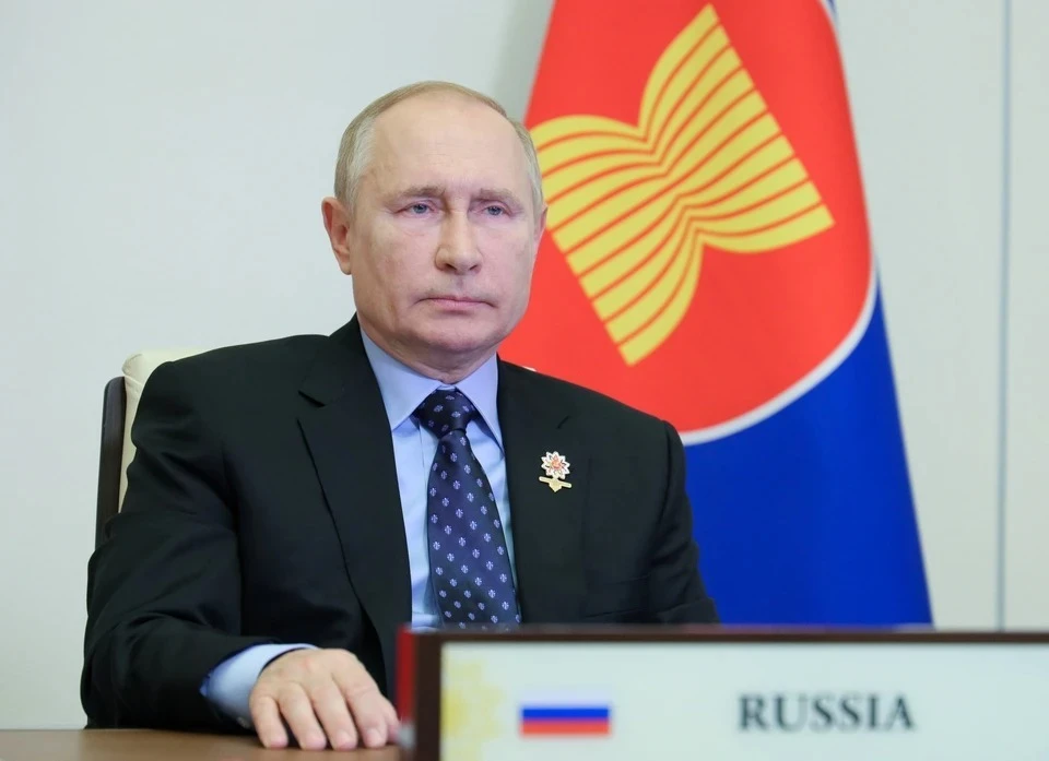 Закон о QR-кодах носит рамочный характер, заявил Путин