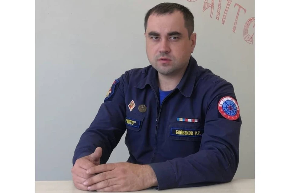 За 6 лет иркутянин обучил больше 100 добровольных пожарных. Фото: личный архив Романа Байбекова
