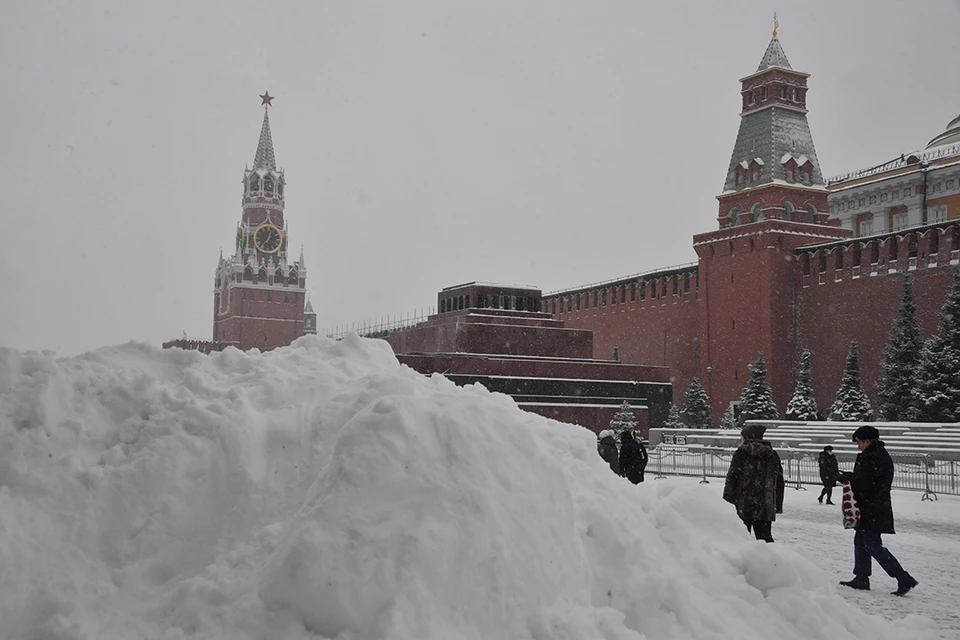 В Москве идет снег, за сутки сугробы станут на 60 процентов выше!