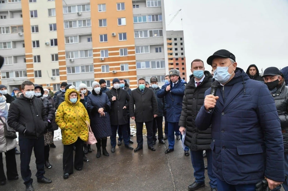 Представители власти и правоохранители пообщались с дольщиками ЖК «Победа»