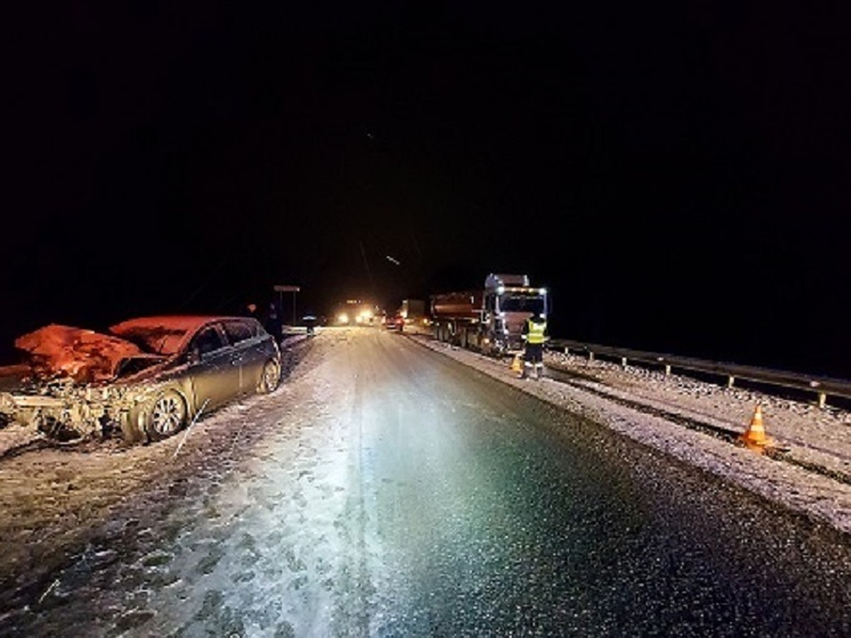 На Урале в ДТП с грузовиком погибла пенсионерка - KP.RU