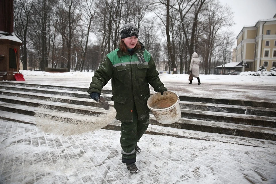 В понедельник будьте осторожны по дороге на работу - ожидается гололед