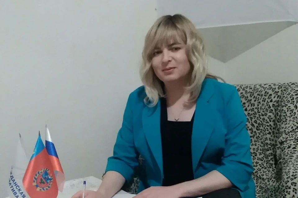Юлия Алёшина в штаб-квартире Алтайского регионального отделения партии "Гражданская инициатива". Фото взято с официальной страницы Юлии Алёшиной в соцсети Одноклассники