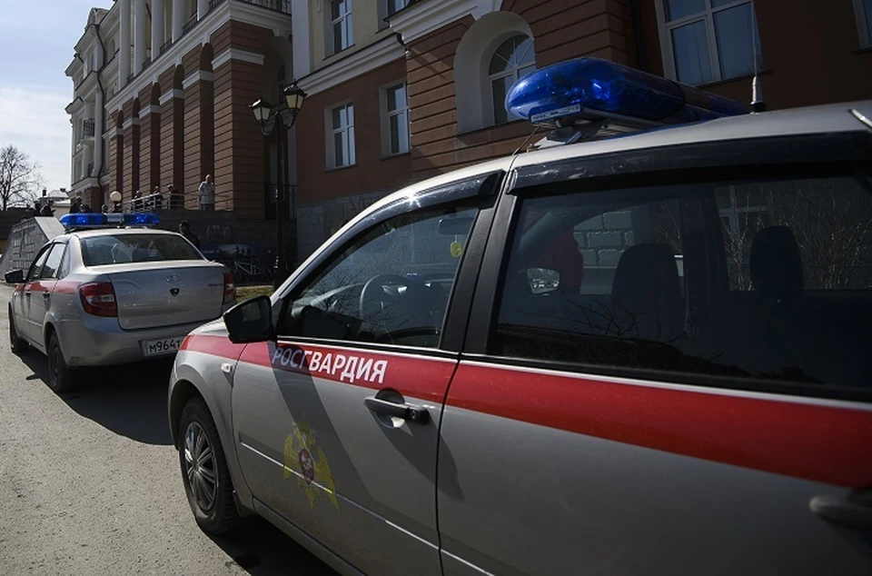 Росгвардейцы "закрепили" двух наркозависимых